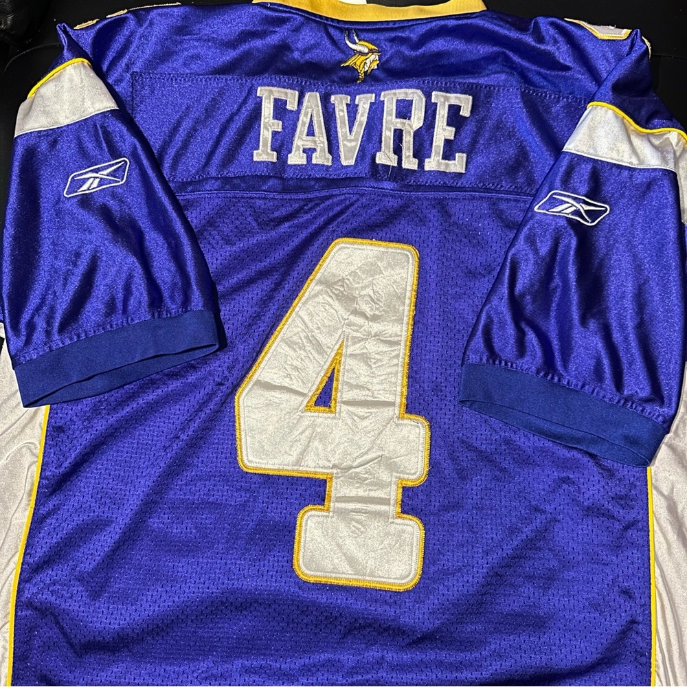 Brett Favre Reebok NFL - Picture 3 of 3